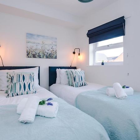 Bright 2-Bed Cottage In Chester By 53 Degrees Property, Ideal For Couples & Small Groups, City Centre - Sleeps 6 Eksteriør billede