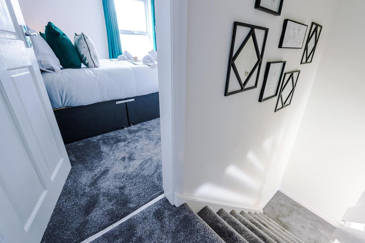 Bright 2-Bed Cottage In Chester By 53 Degrees Property, Ideal For Couples & Small Groups, City Centre - Sleeps 6 Eksteriør billede
