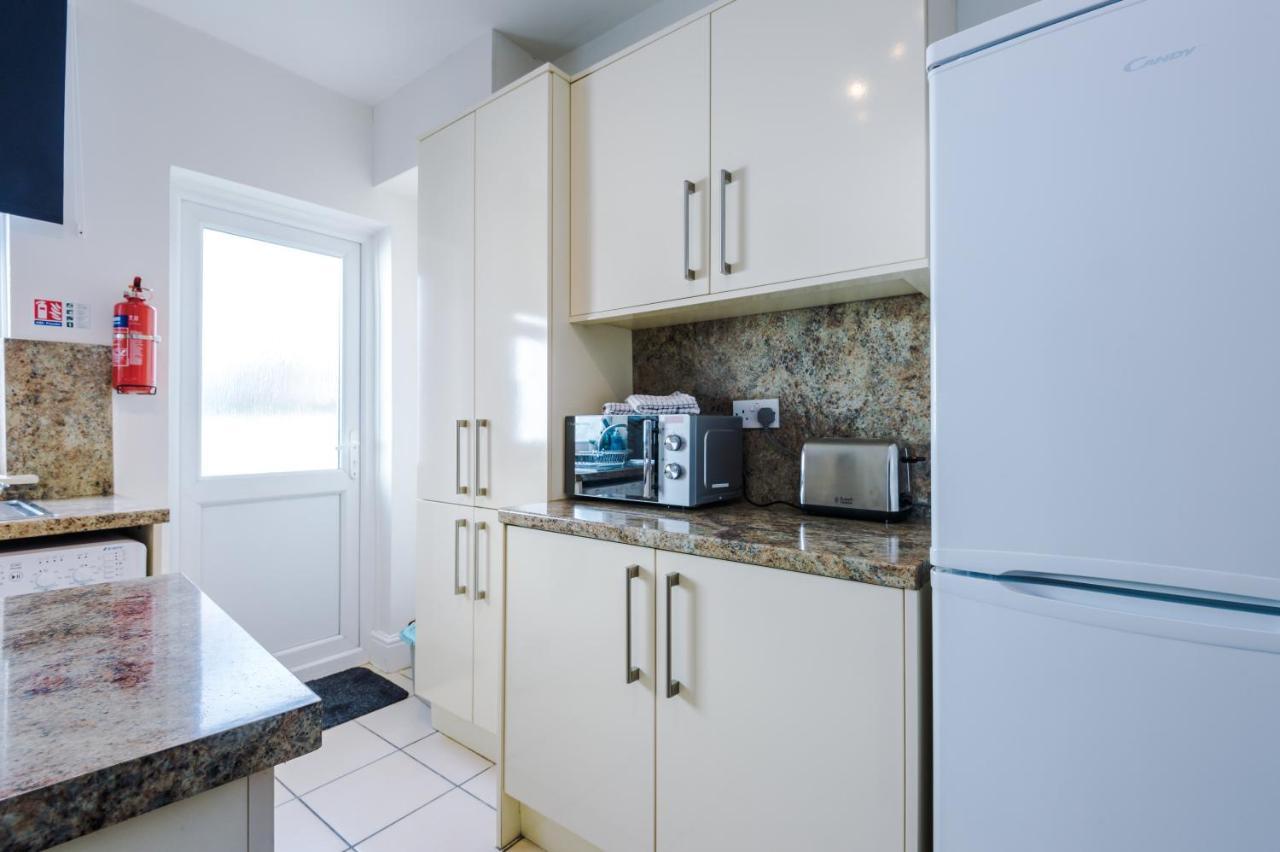Bright 2-Bed Cottage In Chester By 53 Degrees Property, Ideal For Couples & Small Groups, City Centre - Sleeps 6 Eksteriør billede